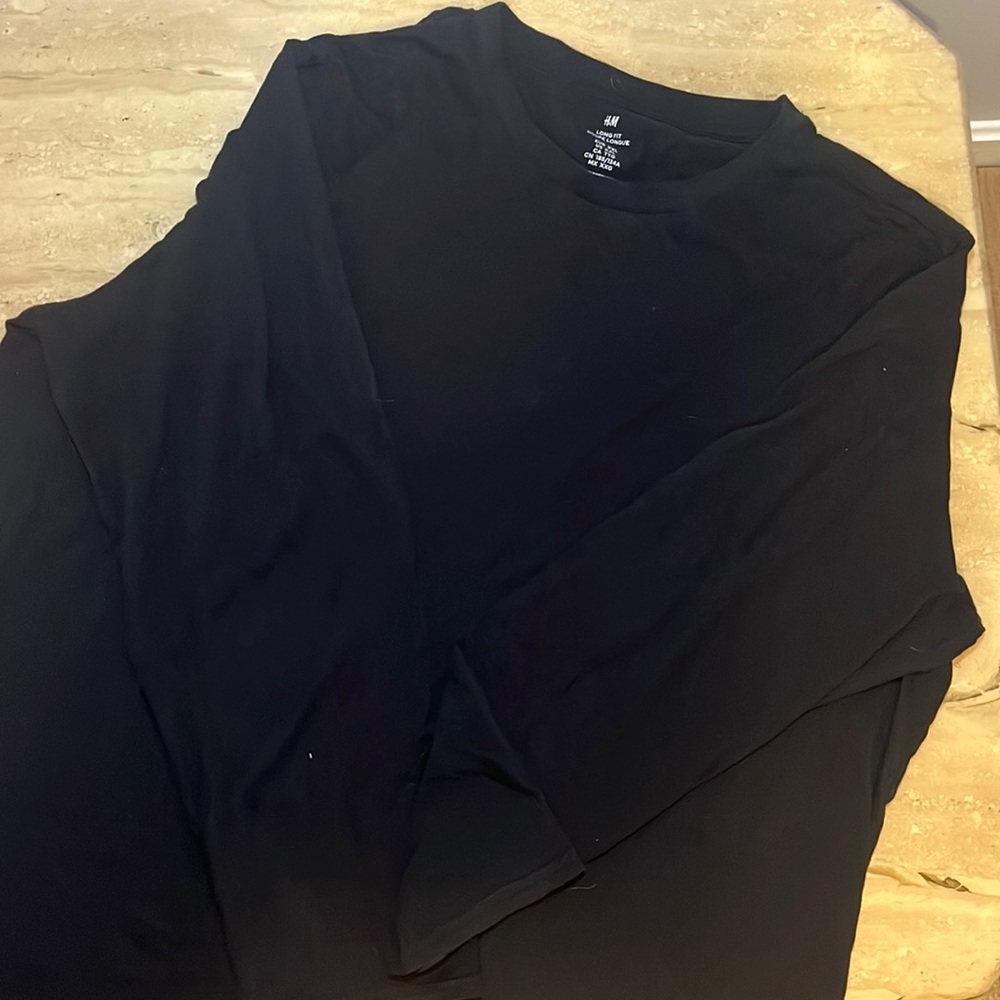 H&M Long Fit Coupe Longue Black Long Sleeve T Shirt - Like New